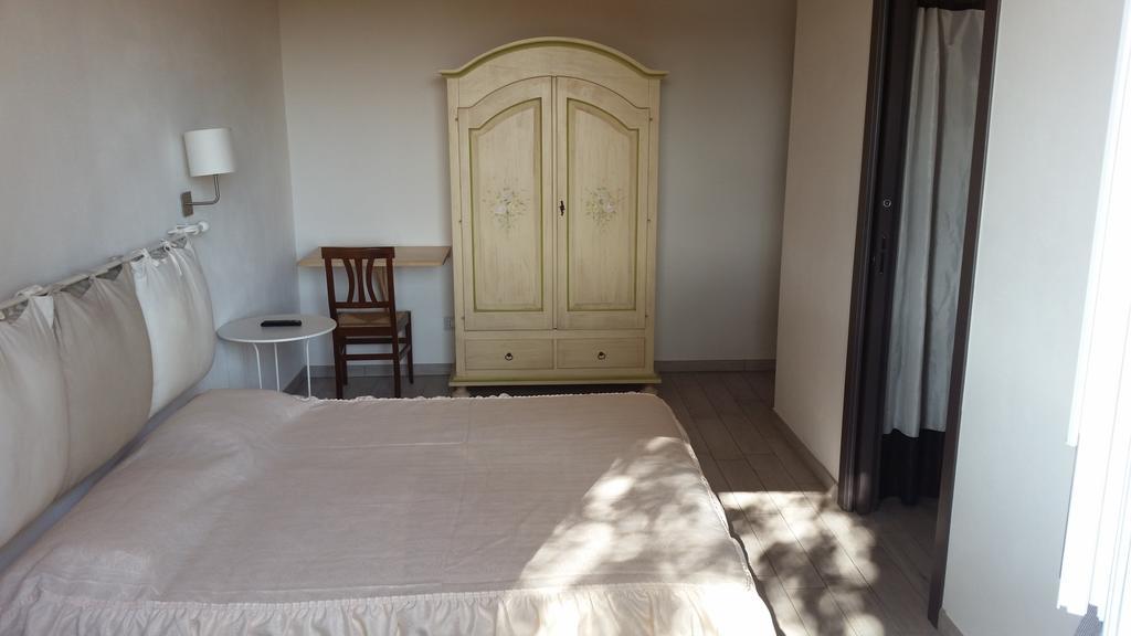 B&B Ai Prati Lesignana Buitenkant foto